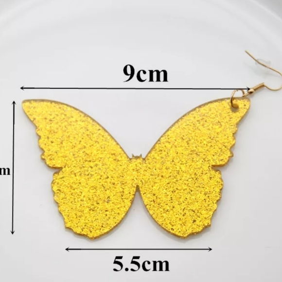 Oversized butterfly acrylic earrings - Picture 3 of 4
